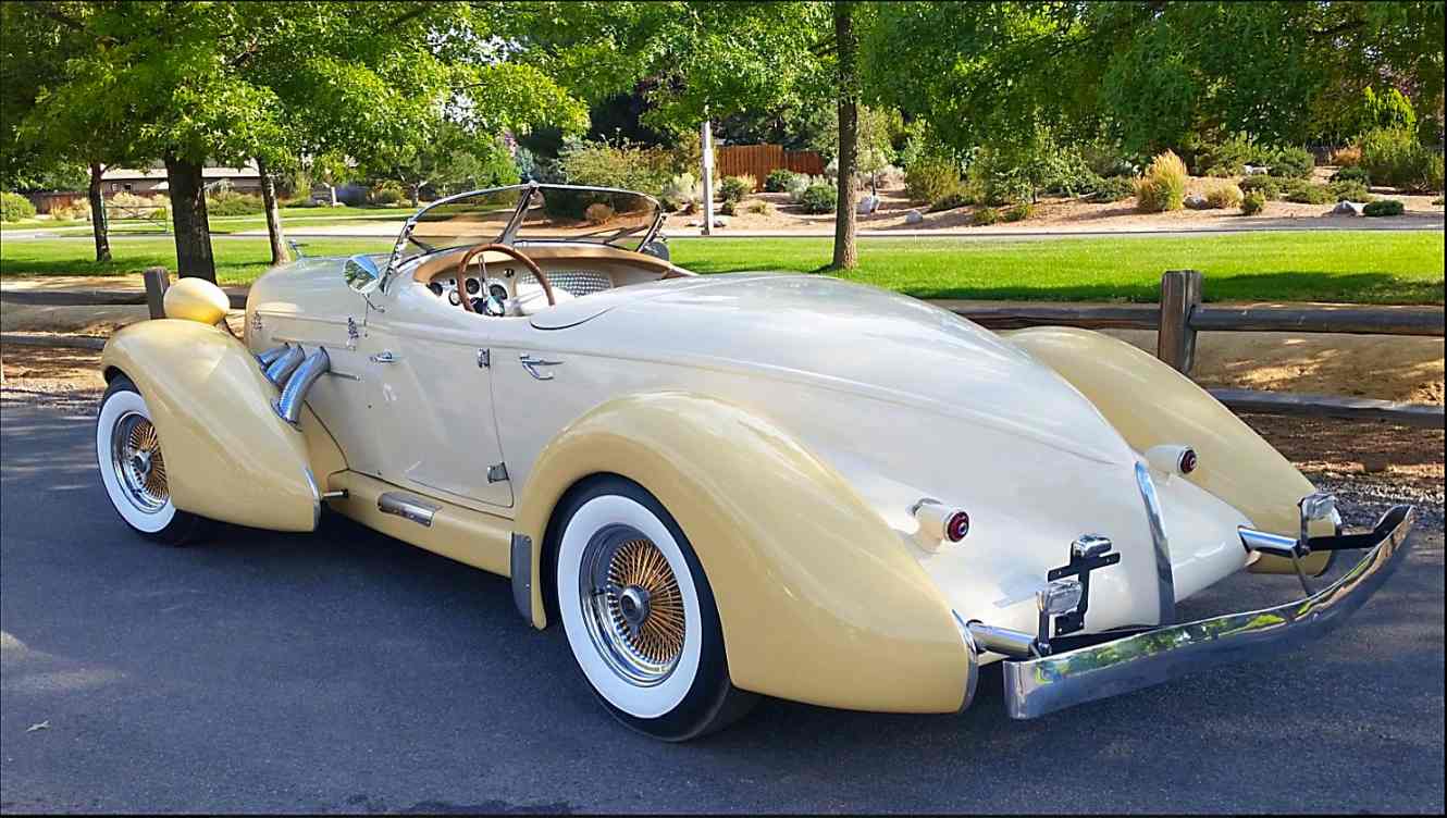 Click to Enlarge-Esc to Close myimgs/ArtDecoCars1937-60/1974 Auburn Boattail Speedster Replica.jpg